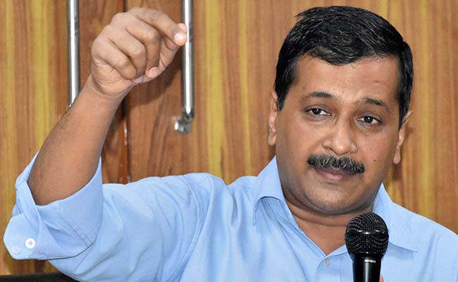 जब कांग्रेस नेता ने किया कमेंट तो अरविंद केजरीवाल ने दिया स्माइली से जवाब