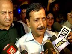 Arvind Kejriwal Gives Rs 1 Crore To Ex-Soldier's Family