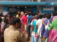 2 Hurt As Drunk Driver Rams Into ATM Queue In Solapur