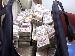 Banned Notes Worth Nearly Rs 2 Crore Seized From Nagpur House, 4 Detained Banned Notes Worth Nearly Rs 2 Crore Seized From Nagpur House, 4 Detained