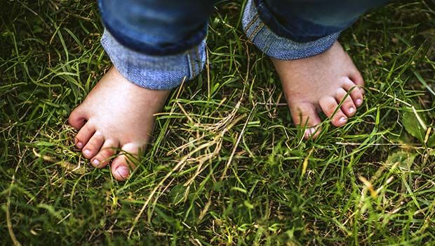 why-barefoot-is-best-for-children