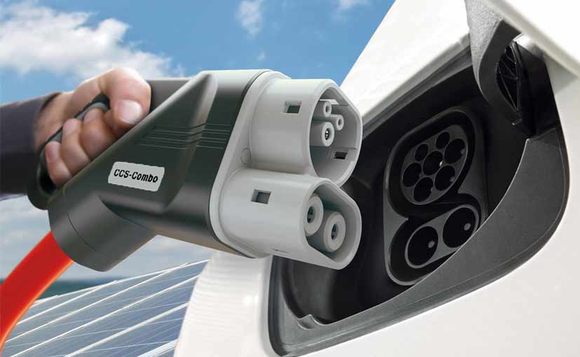 India's Move Towards Electric Vehicles Must Be Evolutionary, Not Disruptive, Says ACMA