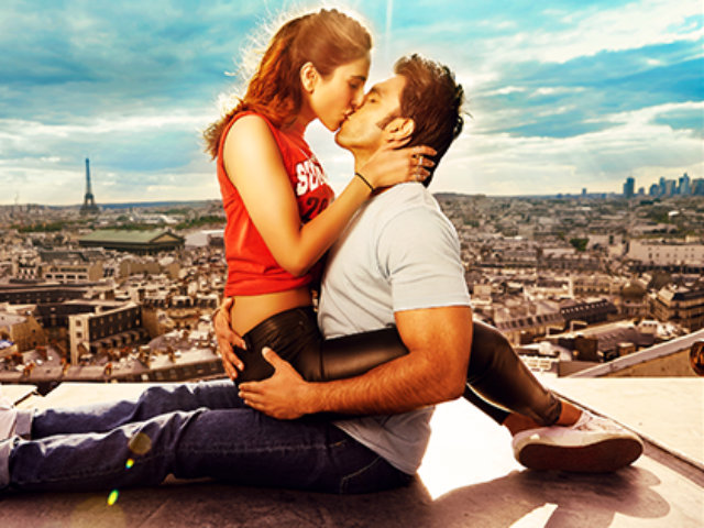 Ranveer Singh Assures <I>Befikre</i> Kissing Scenes Are Not Offensive