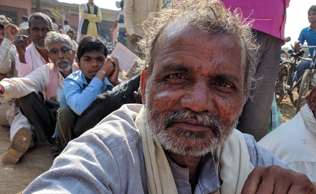 नोटबंदी पर गुस्साए किसान - 'हमारे गांव आकर देखिए, फिर आप जानेंगे हमारी तकलीफ'