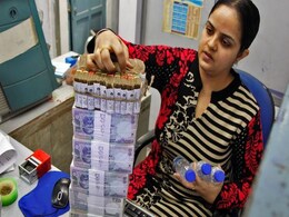 2015-16 में जाली नोट, काली कमाई के दोगुने मामले सामने आए, 562 करोड़ रुपये जब्त 2015-16 में जाली नोट, काली कमाई के दोगुने मामले सामने आए, 562 करोड़ रुपये जब्त