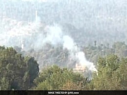 पाक फायरिंग के चलते जम्मू से लगी अंतरराष्ट्रीय सीमा और एलओसी पर हालात और बिगड़े, जवान शहीद, 16 लोग घायल पाक फायरिंग के चलते जम्मू से लगी अंतरराष्ट्रीय सीमा और एलओसी पर हालात और बिगड़े, जवान शहीद, 16 लोग घायल