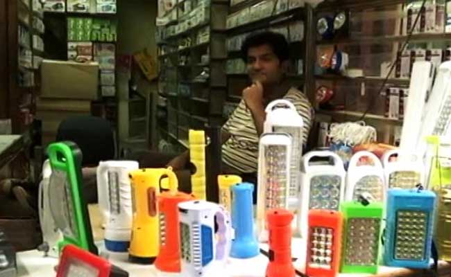 Currency Ban Stumps Asia's Largest Wholesale Electronic Market