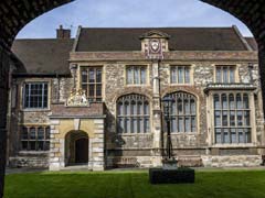 Historic Home For London Gentlemen Opens Up To Women