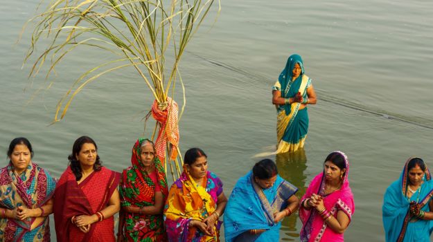 उगते सूर्य को अर्घ्य के साथ छठ महापर्व संपन्न