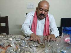 बैंक से 20,000 निकालने के लिए चार घंटे मशक्कत, मैनेजर ने थमा दिए 10-10 रुपये के 15 किलो सिक्के
