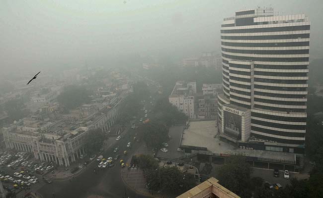 दिल्ली में बारिश के लिए हेलीकॉप्टरों का इस्तेमाल किया जाए : एनजीटी का आदेश