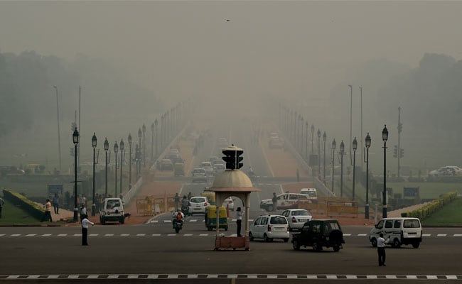 दिल्‍ली में 80 प्रतिशत प्रदूषण के लिए शहर की अंदरूनी वजहें जिम्‍मेदार : पर्यावरण मंत्री अनिल दवे