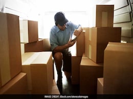 This Mystery Deliveryman In Japan Is Striking Fear Into Hearts Of Criminals This Mystery Deliveryman In Japan Is Striking Fear Into Hearts Of Criminals