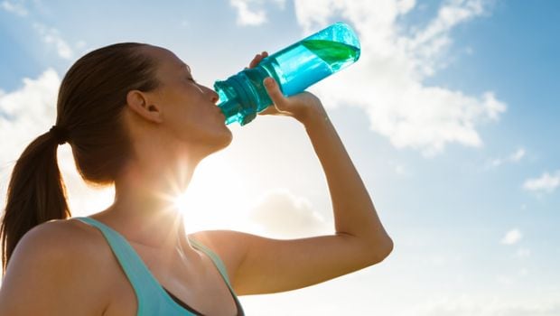 Water Versus Sports Drinks: What Young Athletes and Fitness Lovers Should Drink