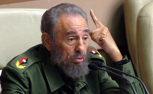 Fidel Castro Takes Final Voyage Across Cuba