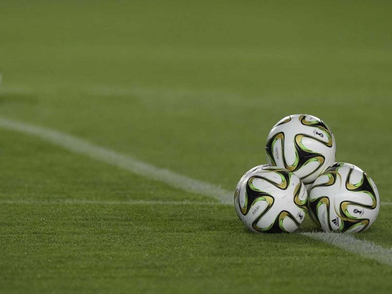 एक फुटबाल खिलाड़ी ऐसा, जो अपने 23 साल के पेशेवर करियर में 24वां क्लब बदलने की तैयारी में है