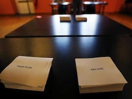 High Turnout As French Conservatives Choose Candidate To Battle Far-Right For Presidency High Turnout As French Conservatives Choose Candidate To Battle Far-Right For Presidency