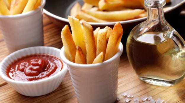 This Genius Hack Lets You Seal A French Fries Packet In Seconds