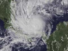 Hurricane Otto Nears Nicaragua, Costa Rica Forcing Mass Evacuations