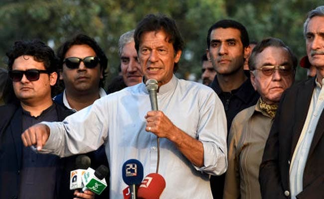 Imran Khan Abruptly Calls Off Islamabad Lockdown