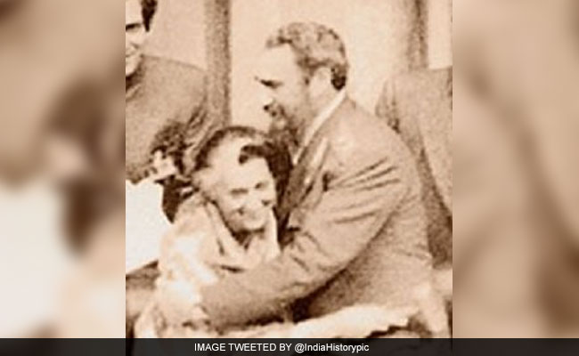 When Fidel Castro Gave A Bear Hug To A Surprised Indira Gandhi