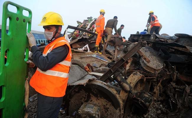 Indore-Patna Express Accident: 5 Railway Officials Suspended, 1 Transferred