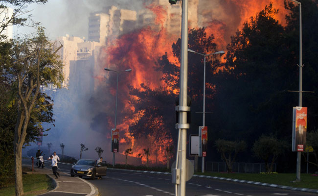 Israeli PM Thanks Palestinian President For Help In Fighting Fires