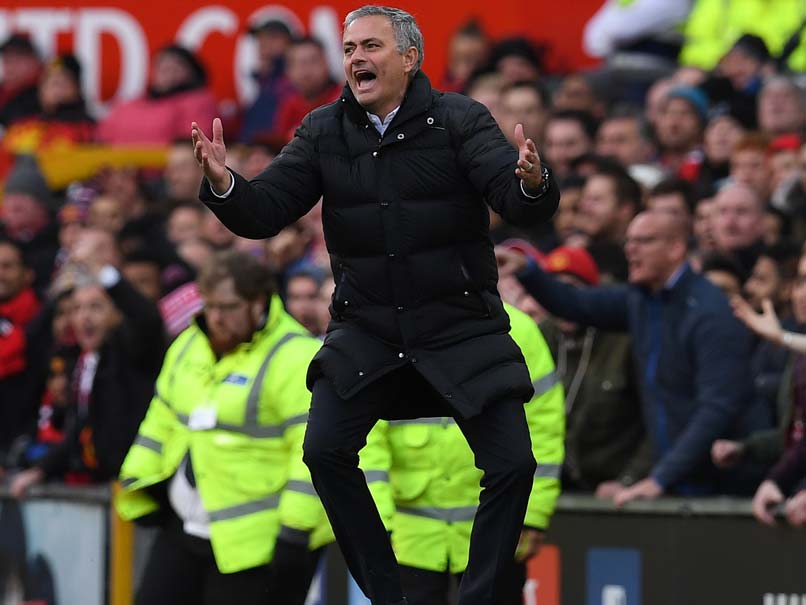 Fuming Jose Mourinho Shows Strain as Manchester Uniteds Problems Mount