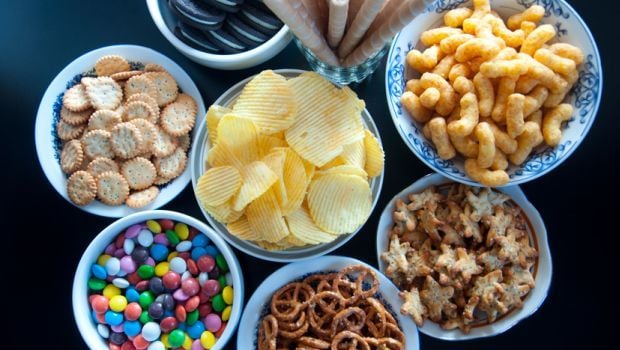 UK Bans Online Ads for Junk Food Targeting Children