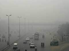 25 Killed As Over Dozen Cars Crash In Islamabad Due To Smog