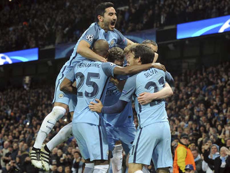 Manchester City Win 4-0 vs West Ham, Manchester United Salvage Draw