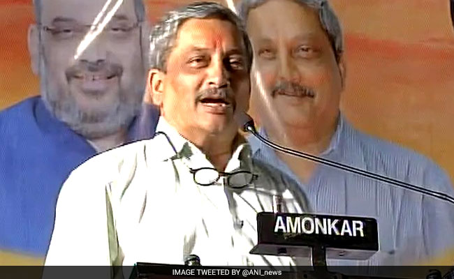 Goa Elections 2017: Poll Panel Lets Off Manohar Parrikar With Light Rap Over Bribery Remark