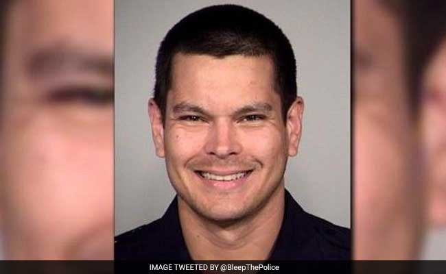US Cop Fired For Allegedly Giving Poop-Filled Sandwich To Homeless Man