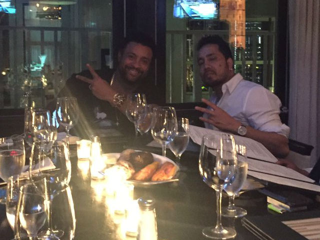 Mika Singh Dines With Shaggy, Tweets Pics