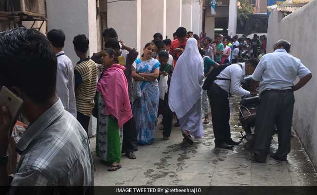 In Queue For Hours, 73-Year-Old Dies During Note Exchange Rush In Mumbai