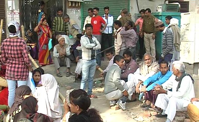 छोटे शहरों और गांवों में नकदी संकट बरकरार, बैंकों को नहीं हो रही कैश की नियमित सप्लाई