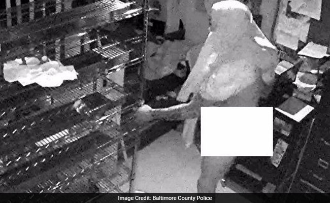 Man Gets Naked, Burglarizes Pizza Restaurant In Maryland, Police Say