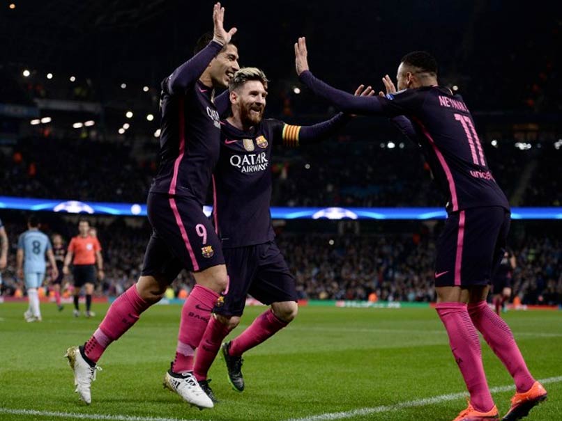 Neymar Gives Lionel Messi Lift on Private Jet