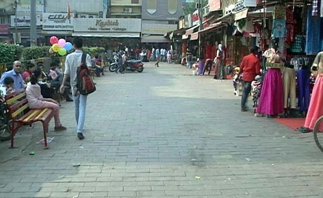 नोटबंदी के ऐलान को हफ्ताभर से ज्यादा, दिल्ली के बाजार वीरान, दिहाड़ी मजदूरों को धंधा मंदा