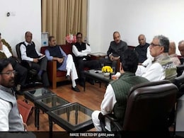नोटबंदी पर विपक्ष के हंगामे के बीच सरकार ने कहा, संसद में प्रधानमंत्री नहीं, वित्तमंत्री ही देंगे जवाब नोटबंदी पर विपक्ष के हंगामे के बीच सरकार ने कहा, संसद में प्रधानमंत्री नहीं, वित्तमंत्री ही देंगे जवाब