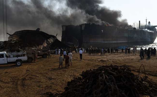 11 Dead, 59 Wounded In Pakistan Ship-Breaking Accident