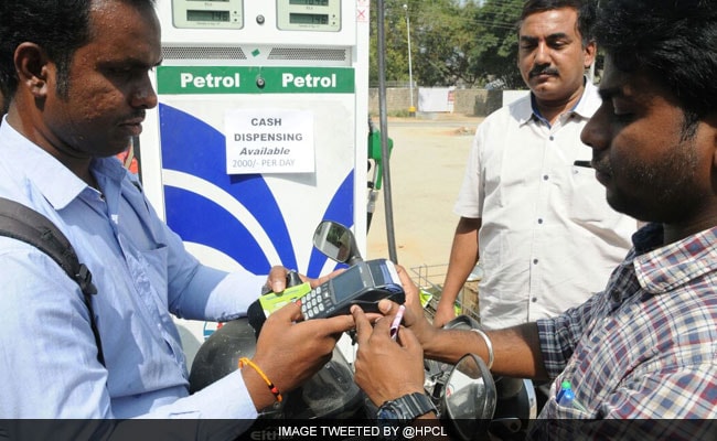Petrol, Diesel Price Today : मुंबई में 102 और भोपाल में 104 के ऊपर बिक रहा पेट्रोल, आज फिर बढ़े दाम