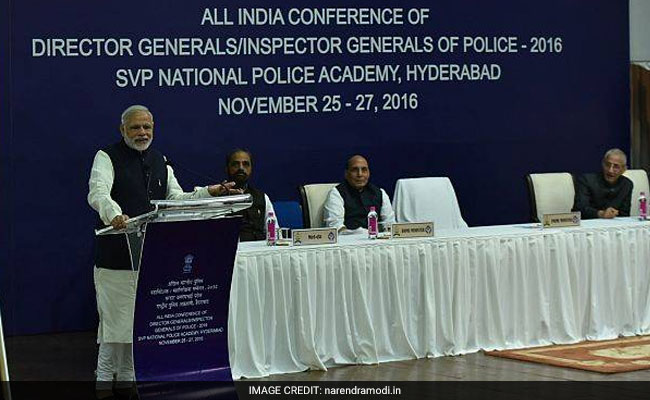 हैदराबाद : प्रधानमंत्री नरेंद्र मोदी ने पुलिस में गुणात्मक बदलाव का आह्वान किया