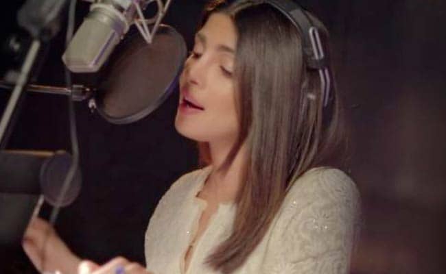 प्रियंका चोपड़ा ने दिल से गाया 'बाबा', अपनी पहली मराठी फिल्म वेंटिलेटर का गीत