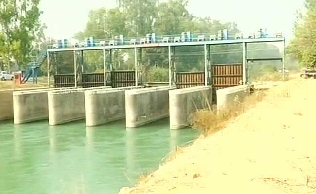 Court's Water Sharing Order Brings Smiles In  Haryana, Frowns To Punjab