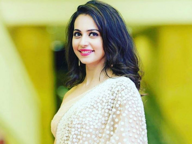 Rakul Preet Singh Got Reminded of Exams While Shooting Mahesh Babu's Film