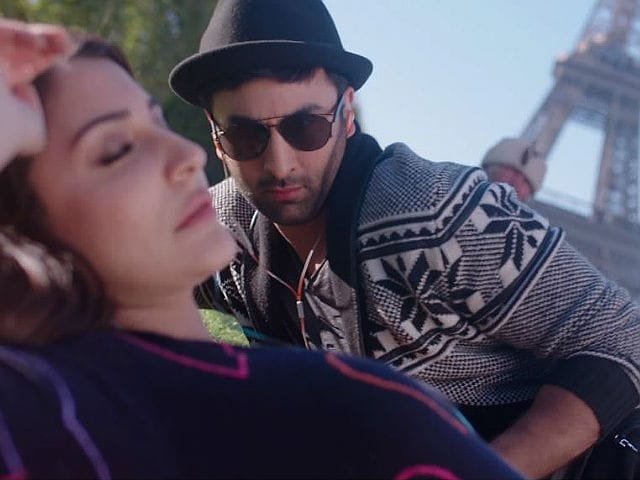 In Ae Dil Deleted Song, Ranbir and Anushka Enjoy An Evening In Paris