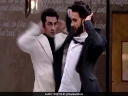 कॉफी विद करण 5: जब रणबीर कपूर ने किया कैटरीना कैफ के अंदाज में डांस... कॉफी विद करण 5: जब रणबीर कपूर ने किया कैटरीना कैफ के अंदाज में डांस...