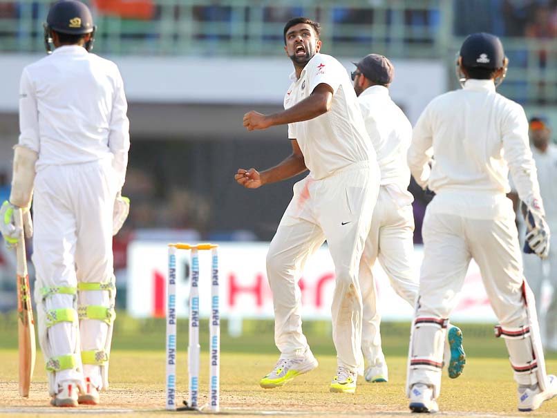 Indian Spinners Hurt England's Chase in 2nd Test