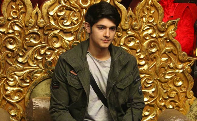 Bigg Boss 10: बच्चों की तरह बर्ताव कर रहे हैं घर के नए कप्तान रोहन मेहरा